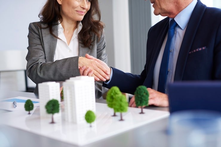 Meeting your real estate agent